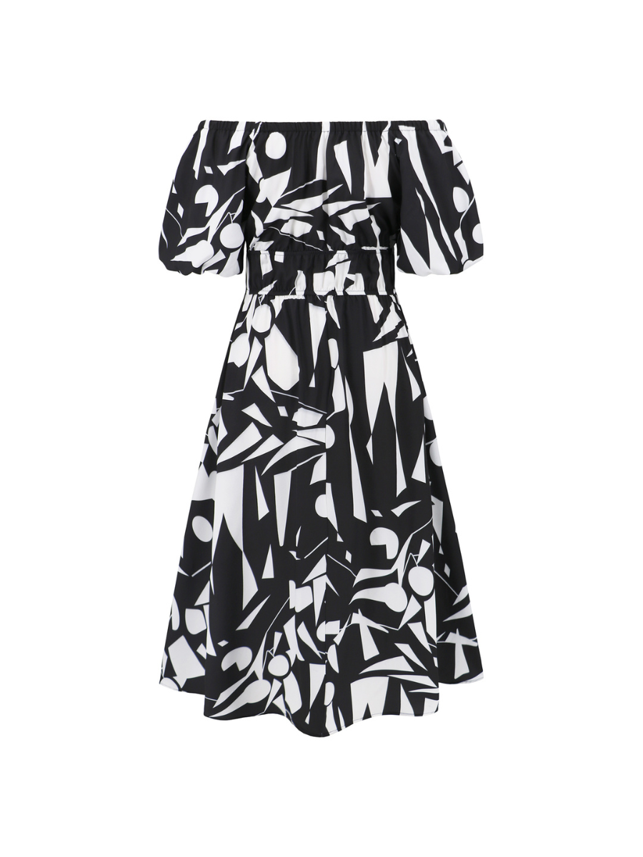 Classic Vintage Dress with a Flattering Fit