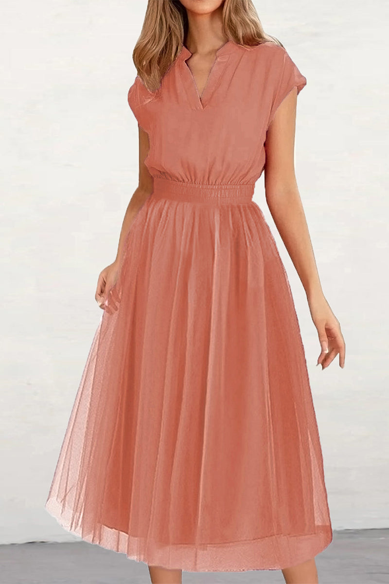 Effortlessly Elegant Dress with a Timeless Design