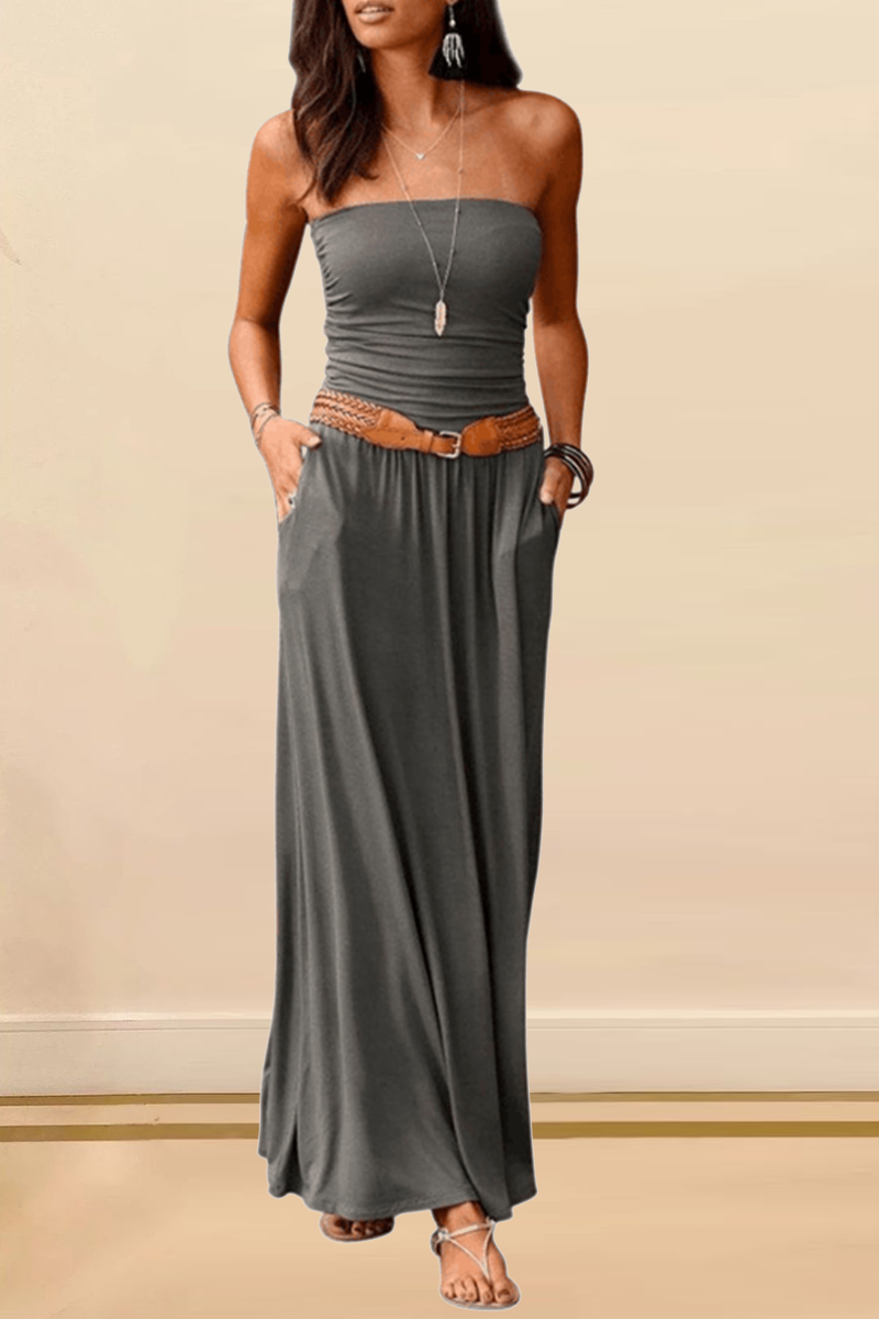 Effortlessly Elegant Dress with a Timeless Design