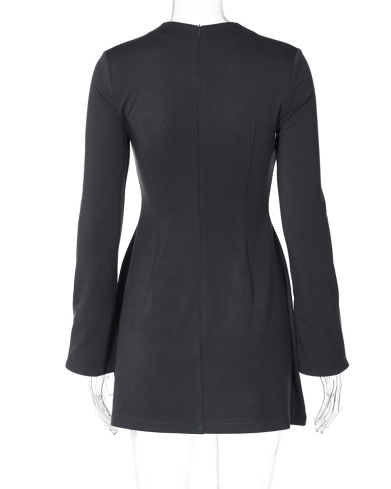 Gracefully Styled Dress for Any Occasion