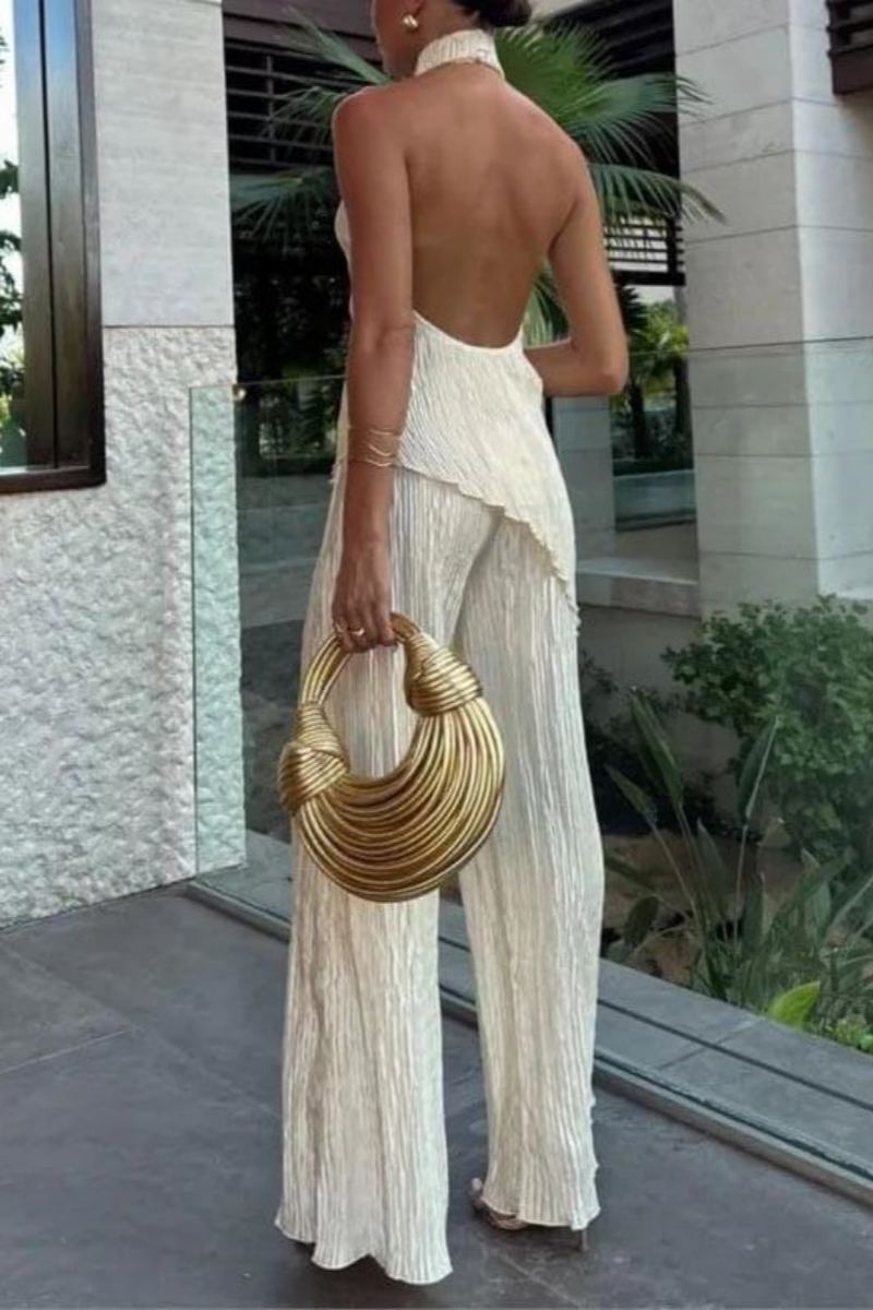 Elegantly Styled Trousers for Everyday Wear
