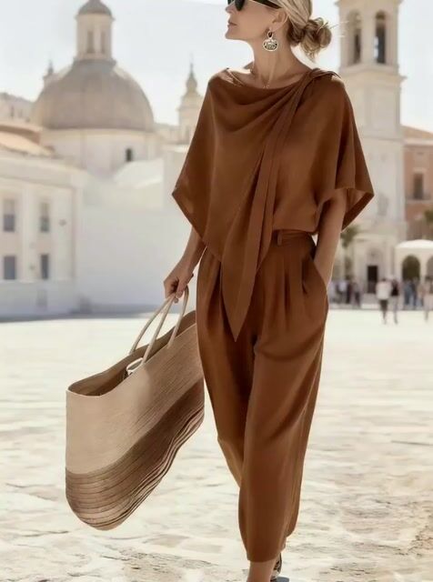 Effortlessly Elegant Garment with a Timeless Design