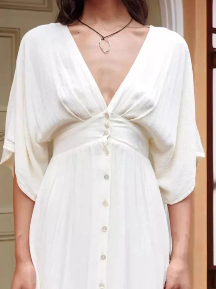 Sophisticated Dress with a Clean Classic Look