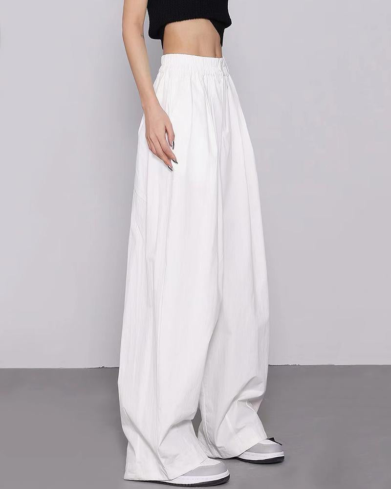 Sophisticated Pants with a Clean Classic Look