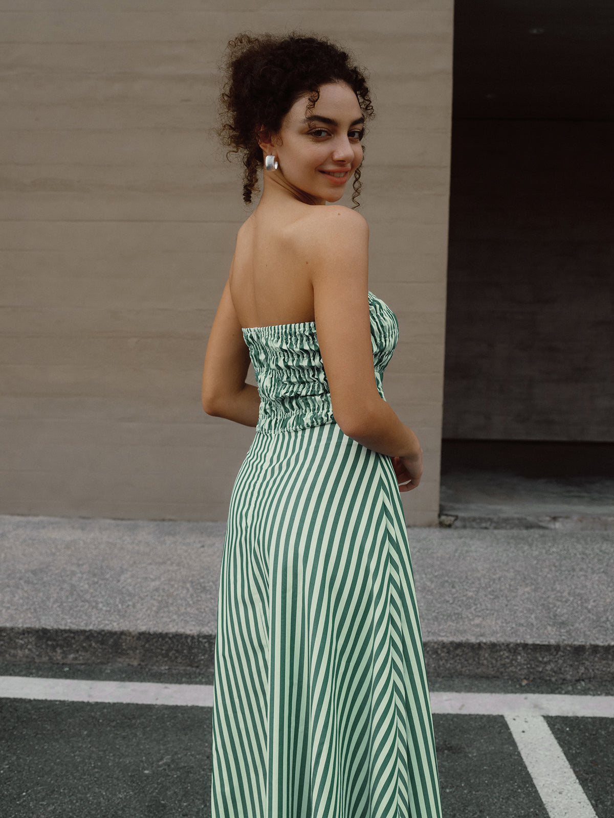 Beautifully Crafted Dress in a Classic Style