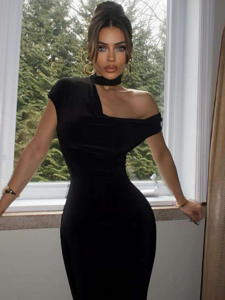 Gracefully Styled Dress for Any Occasion