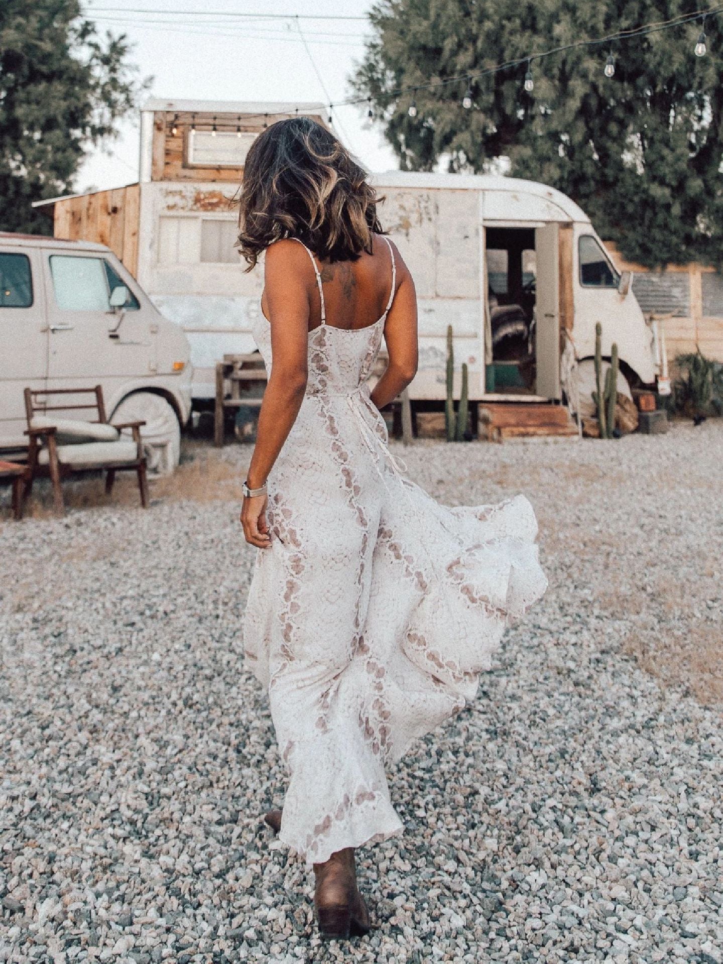 Beautifully Crafted Dress in a Classic Style