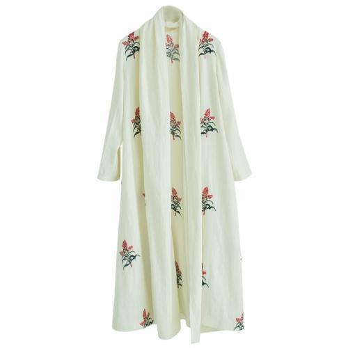Beautifully Finished Cardigan in a Timeless Design