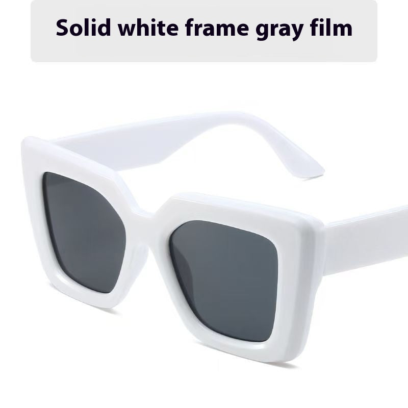 White Frame Gray Piece