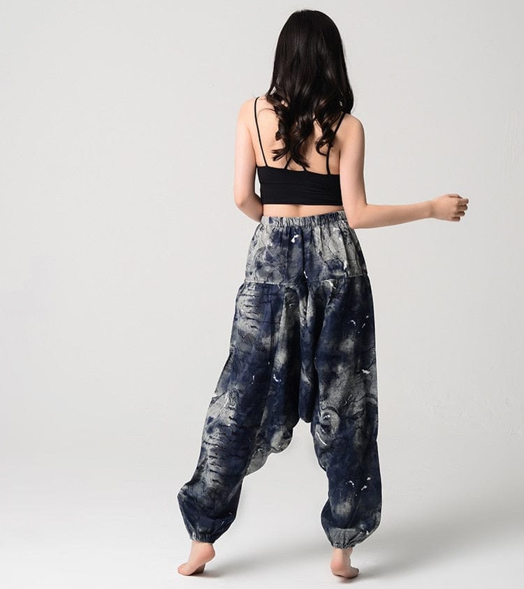 Classic Vintage Pants with a Flattering Fit
