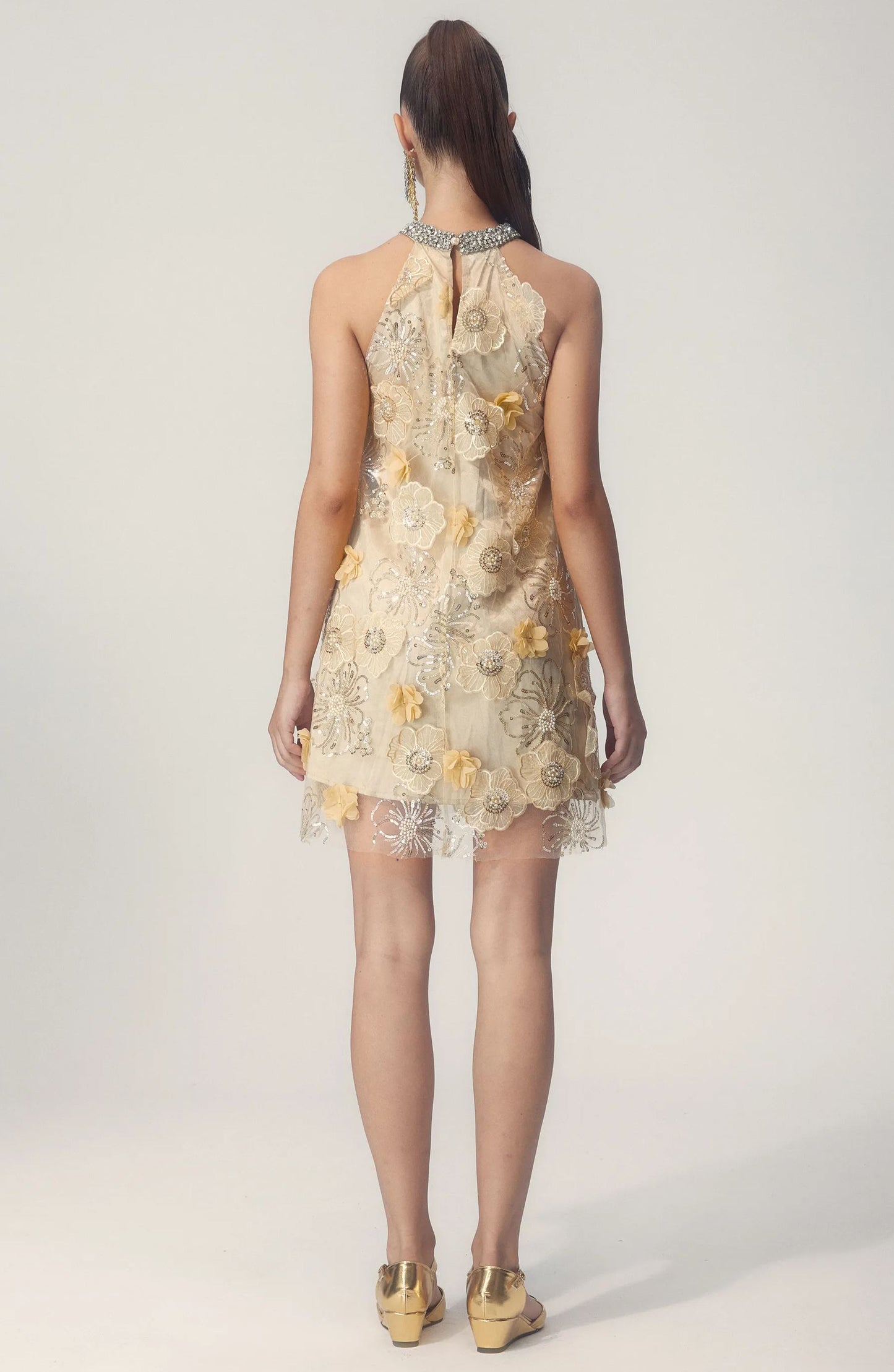 Beautifully Crafted Dress in a Classic Style