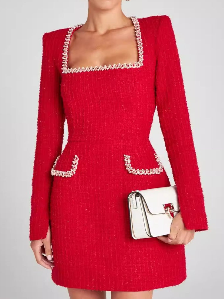Beautifully Finished Dress in a Timeless Design