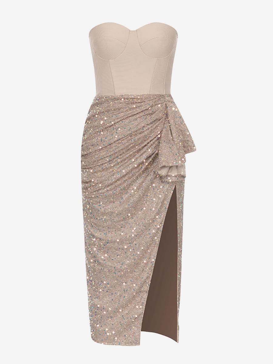 Effortlessly Elegant Dress with a Timeless Design