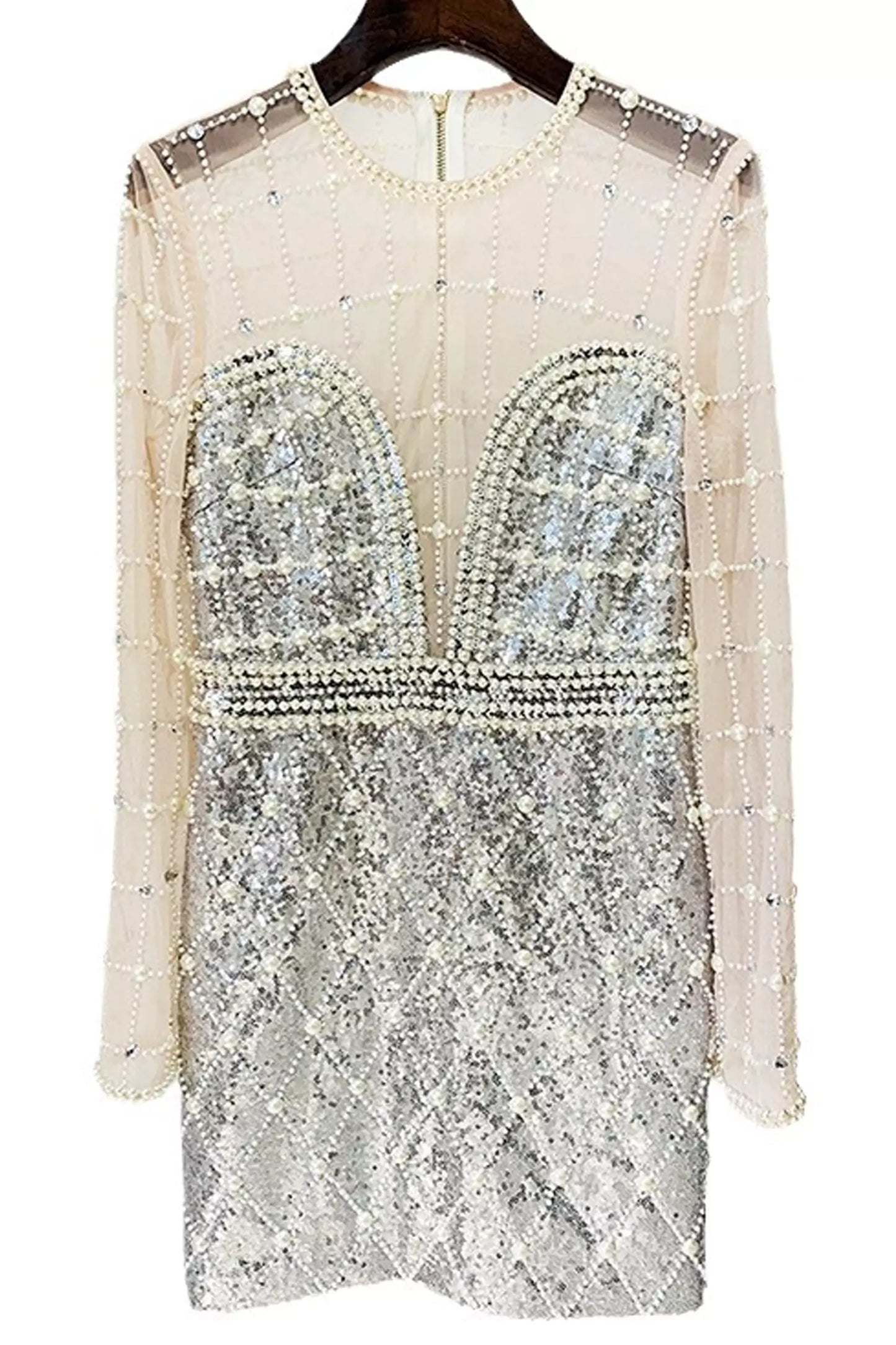 Well Tailored Dress with a Graceful Silhouette