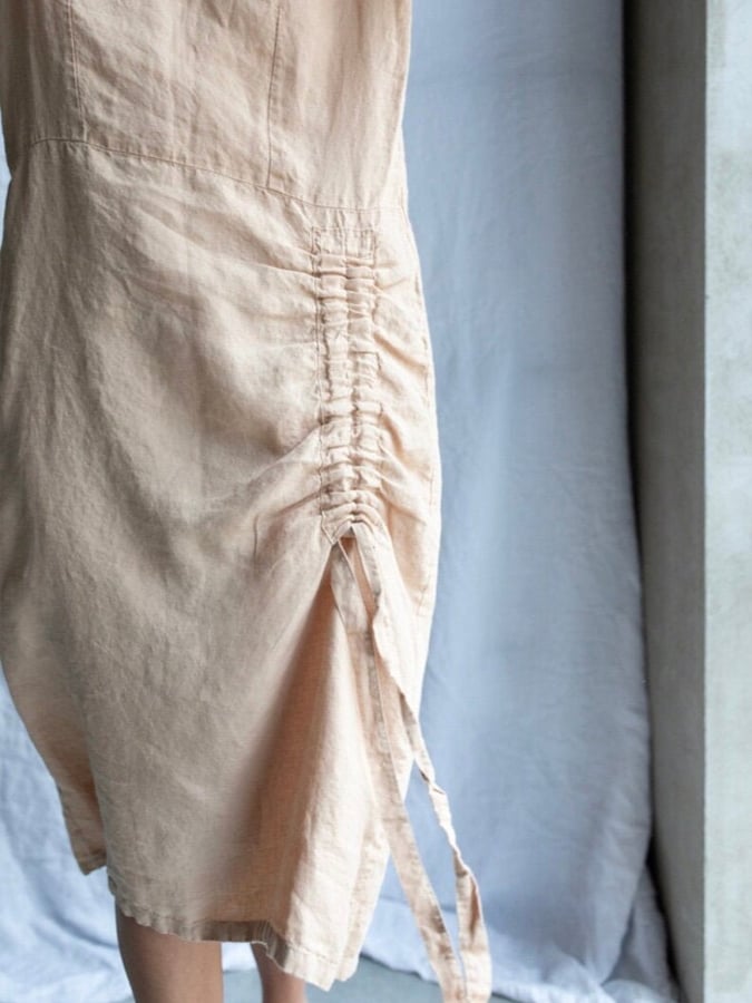Well Tailored Dress with a Graceful Silhouette