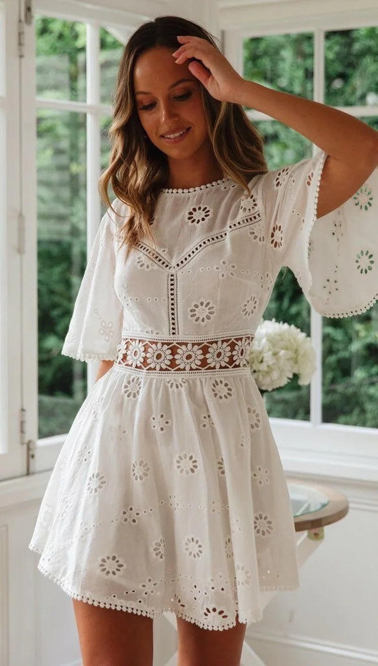Sophisticated Dress with a Clean Classic Look