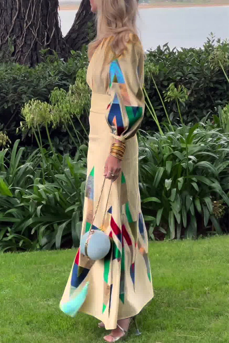Effortlessly Elegant Dress with a Timeless Design