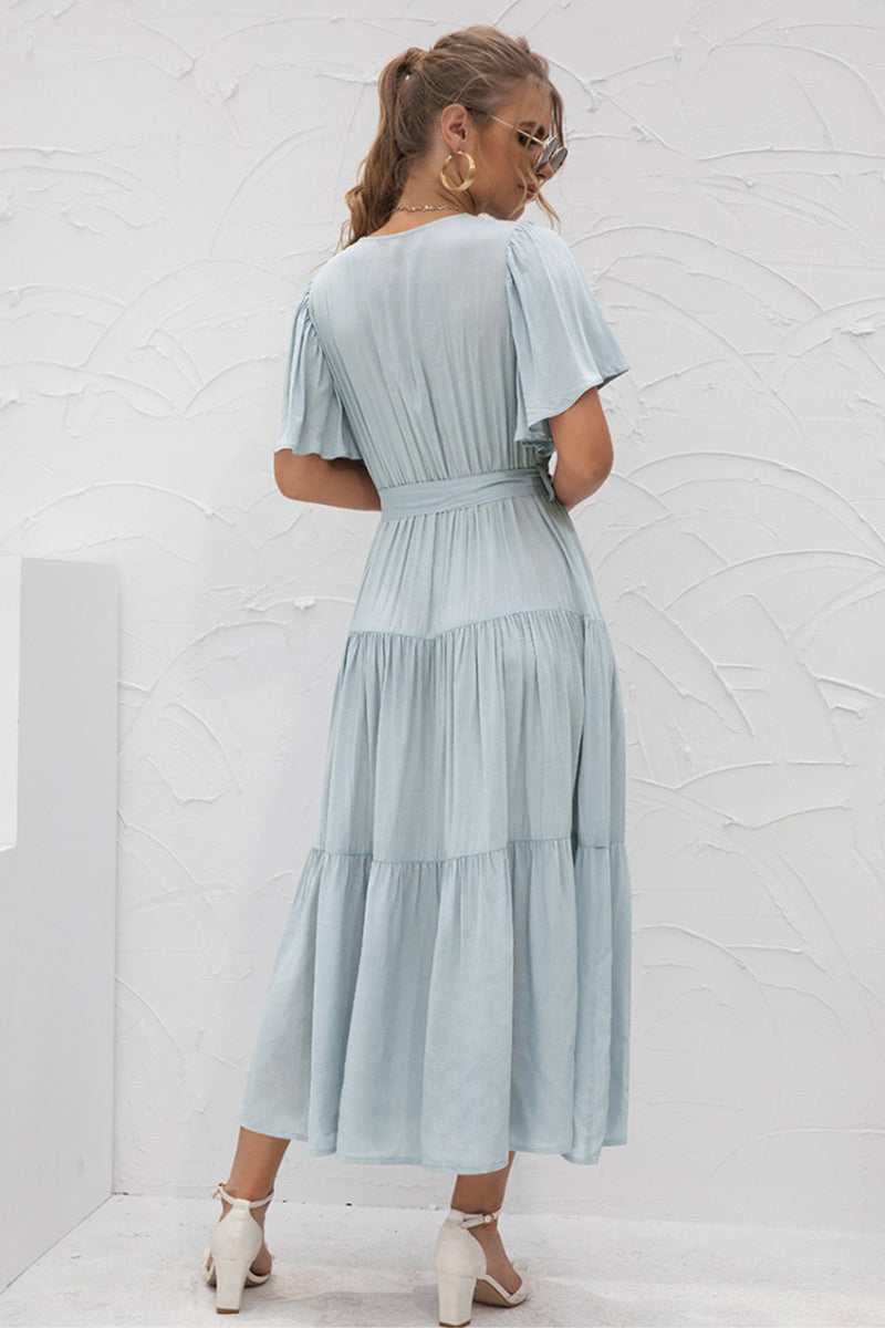 Gracefully Styled Dress for Any Occasion
