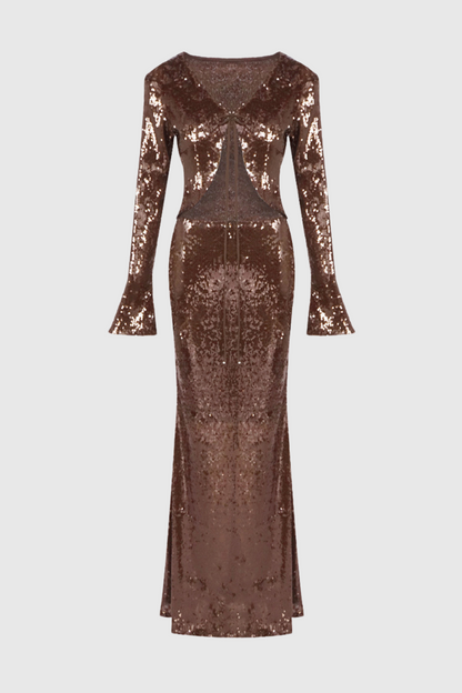 Well Tailored Garment with a Graceful Silhouette
