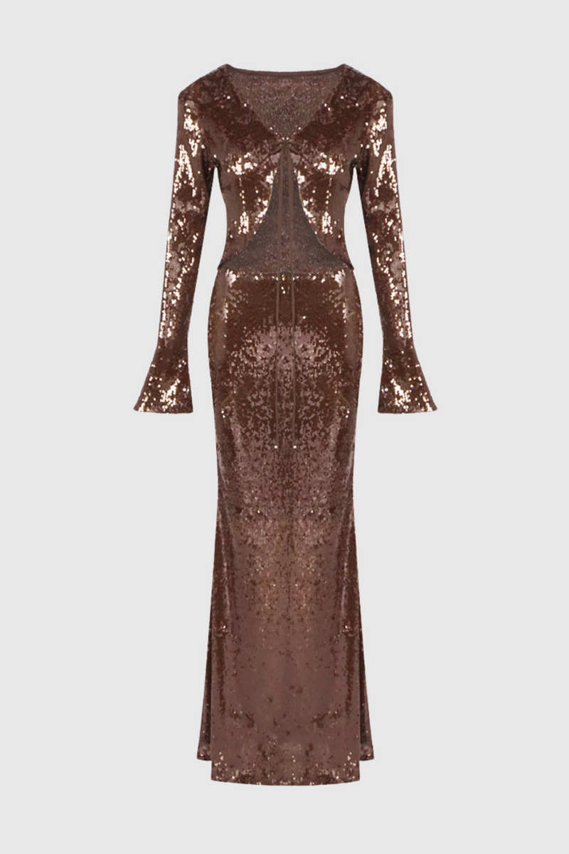 Well Tailored Garment with a Graceful Silhouette