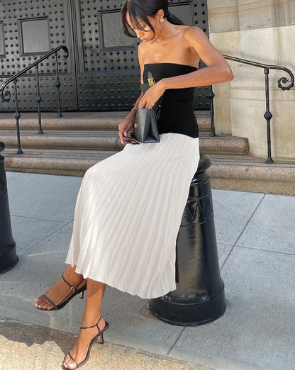 Classic Vintage Dress with a Flattering Fit