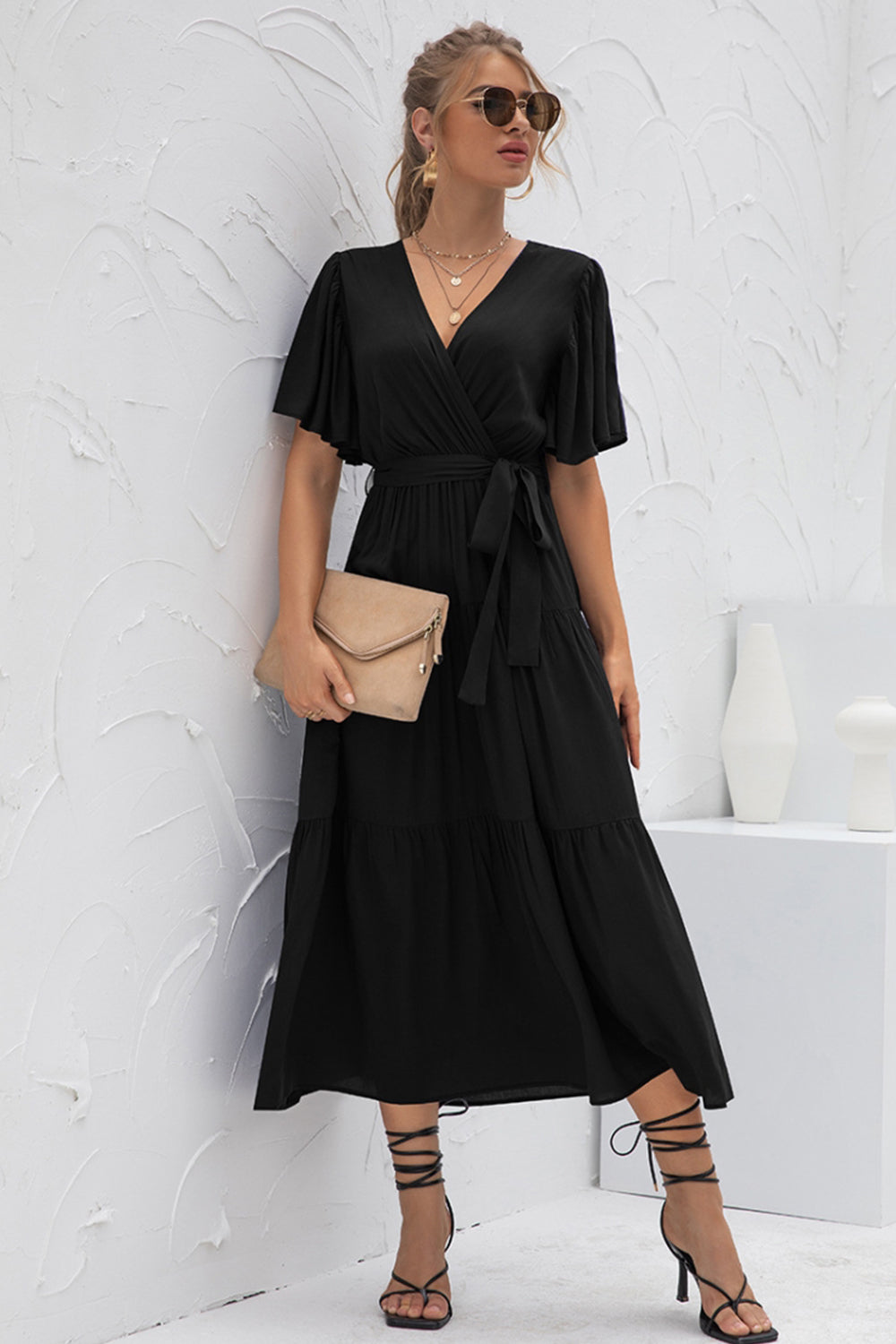 Gracefully Styled Dress for Any Occasion
