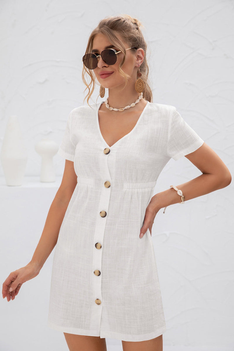 Beautifully Finished Dress in a Timeless Design