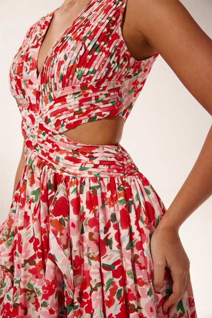 Gracefully Styled Dress for Any Occasion