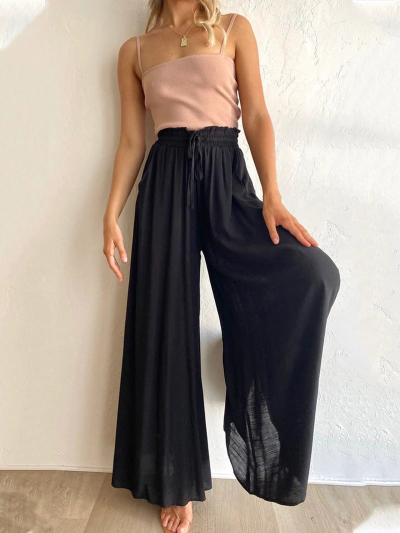 Effortlessly Elegant Pants with a Timeless Design