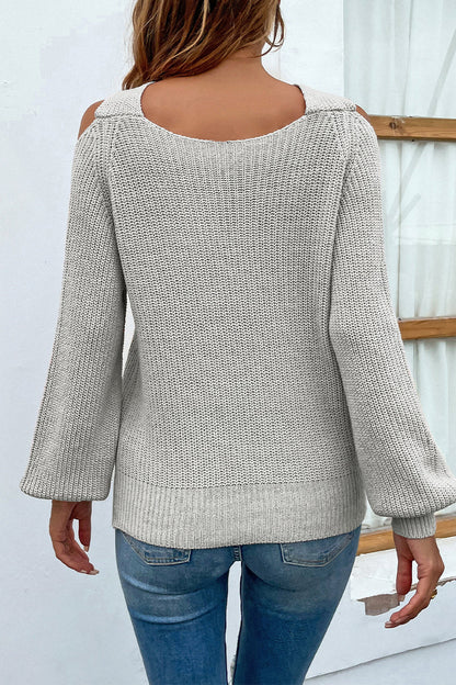 Effortlessly Elegant Sweater with a Timeless Design