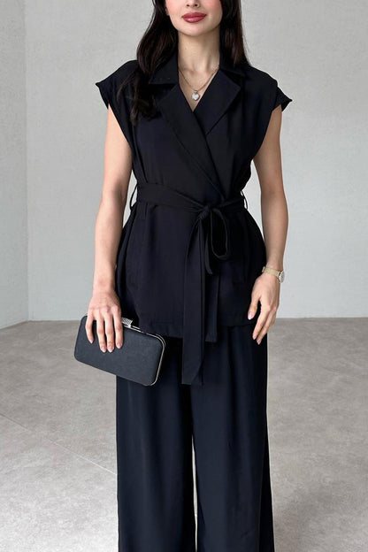 Well Tailored Pants with a Graceful Silhouette