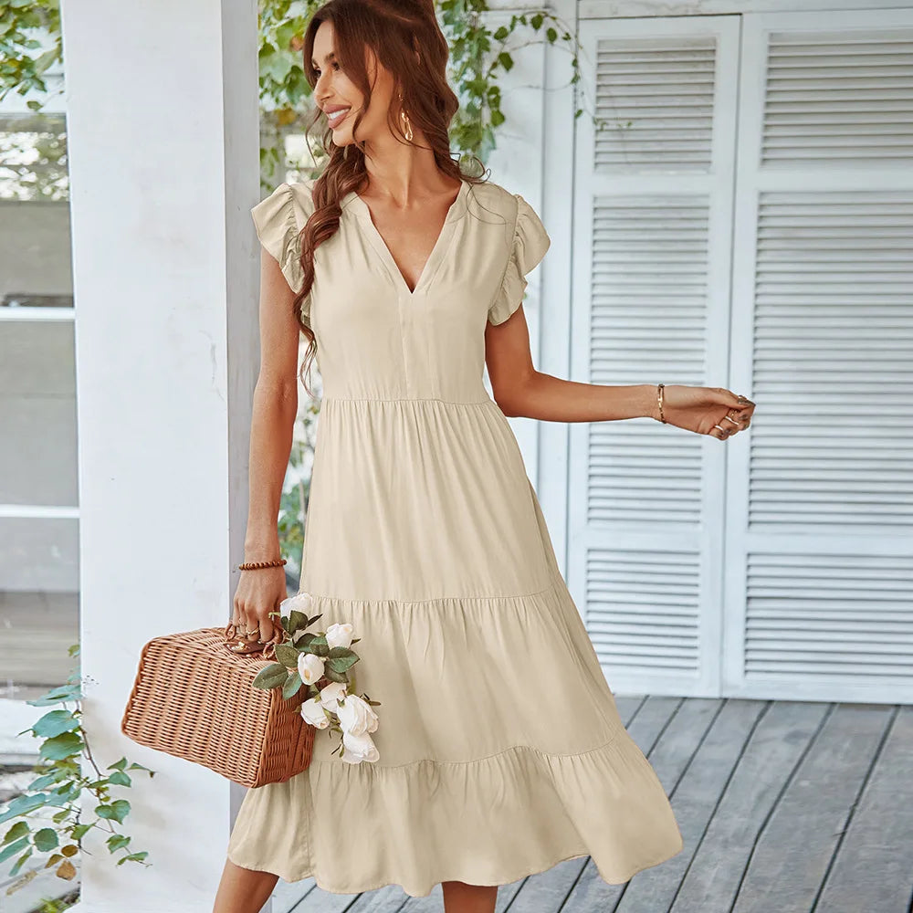 Beautifully Finished Dress in a Timeless Design