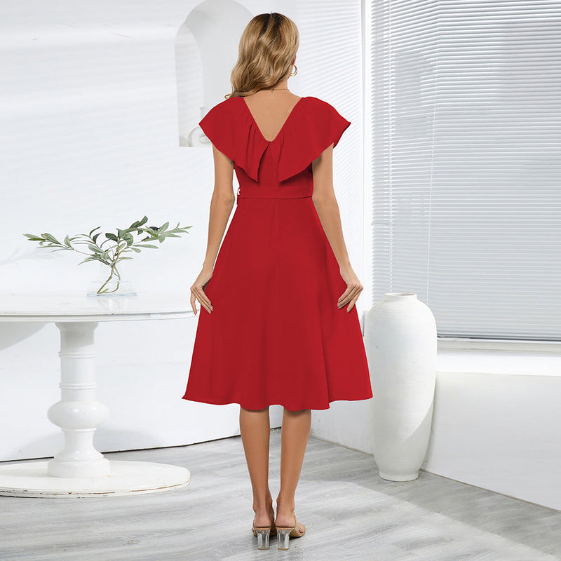Well Tailored Dress with a Graceful Silhouette