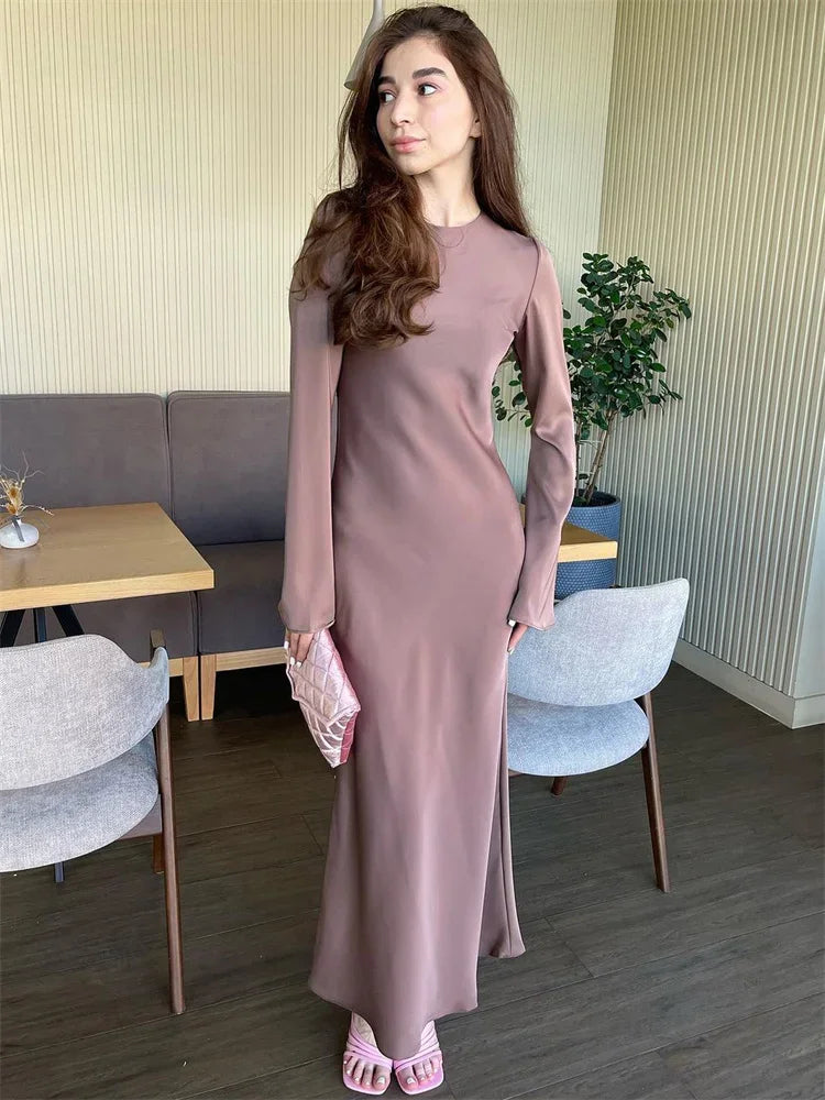 Polished Dress with an Effortless Classic Look