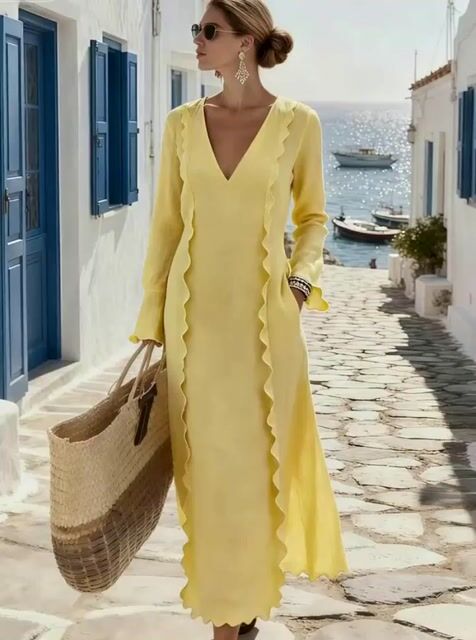 Effortlessly Elegant Dress with a Timeless Design