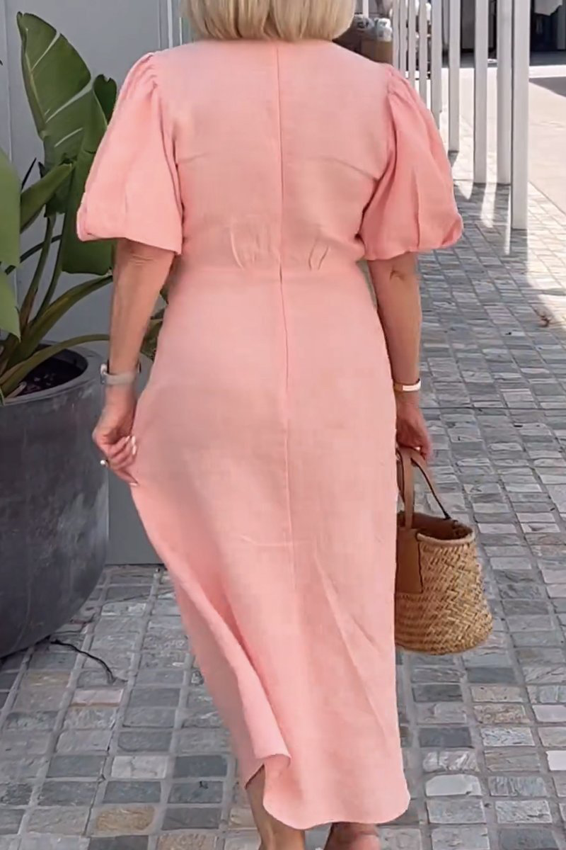 Beautifully Finished Dress in a Timeless Design