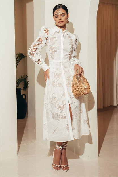 Well Tailored Dress with a Graceful Silhouette