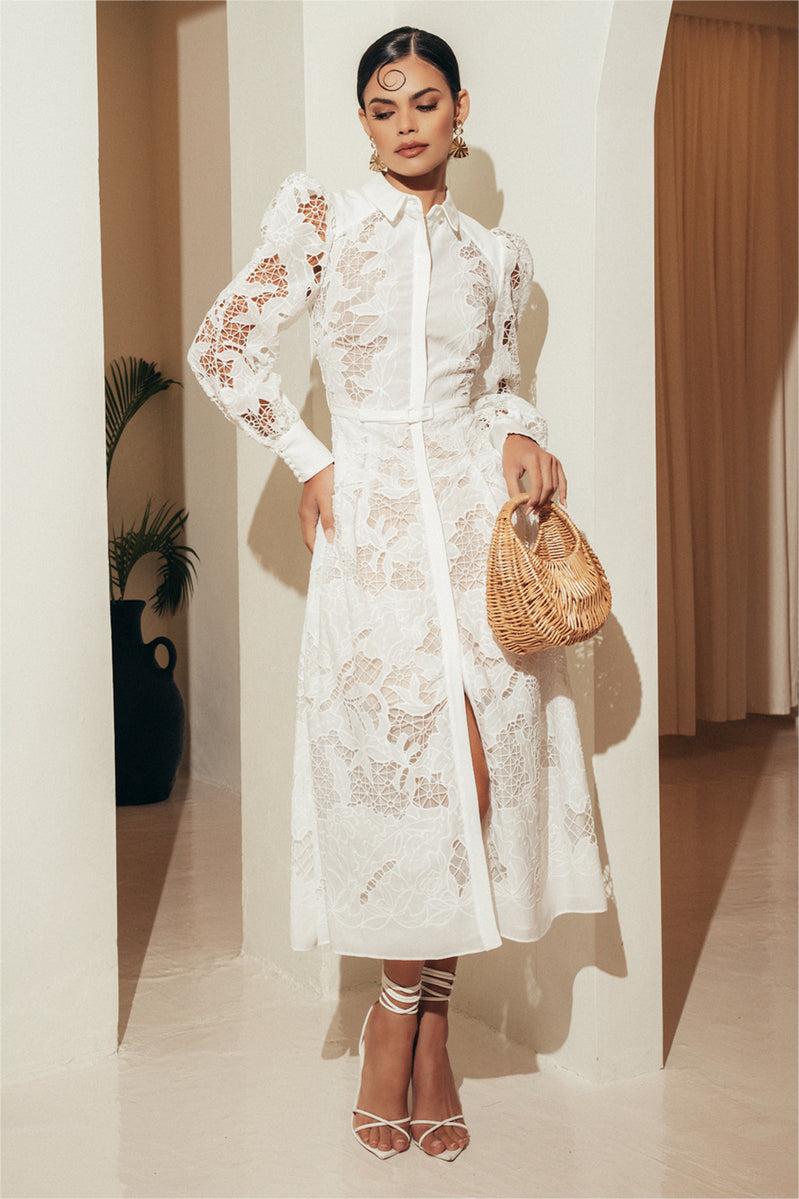 Well Tailored Dress with a Graceful Silhouette