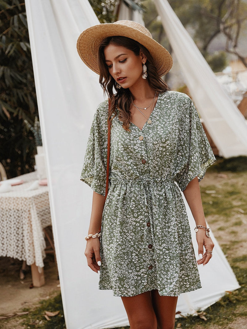 Sophisticated Dress with a Clean Classic Look