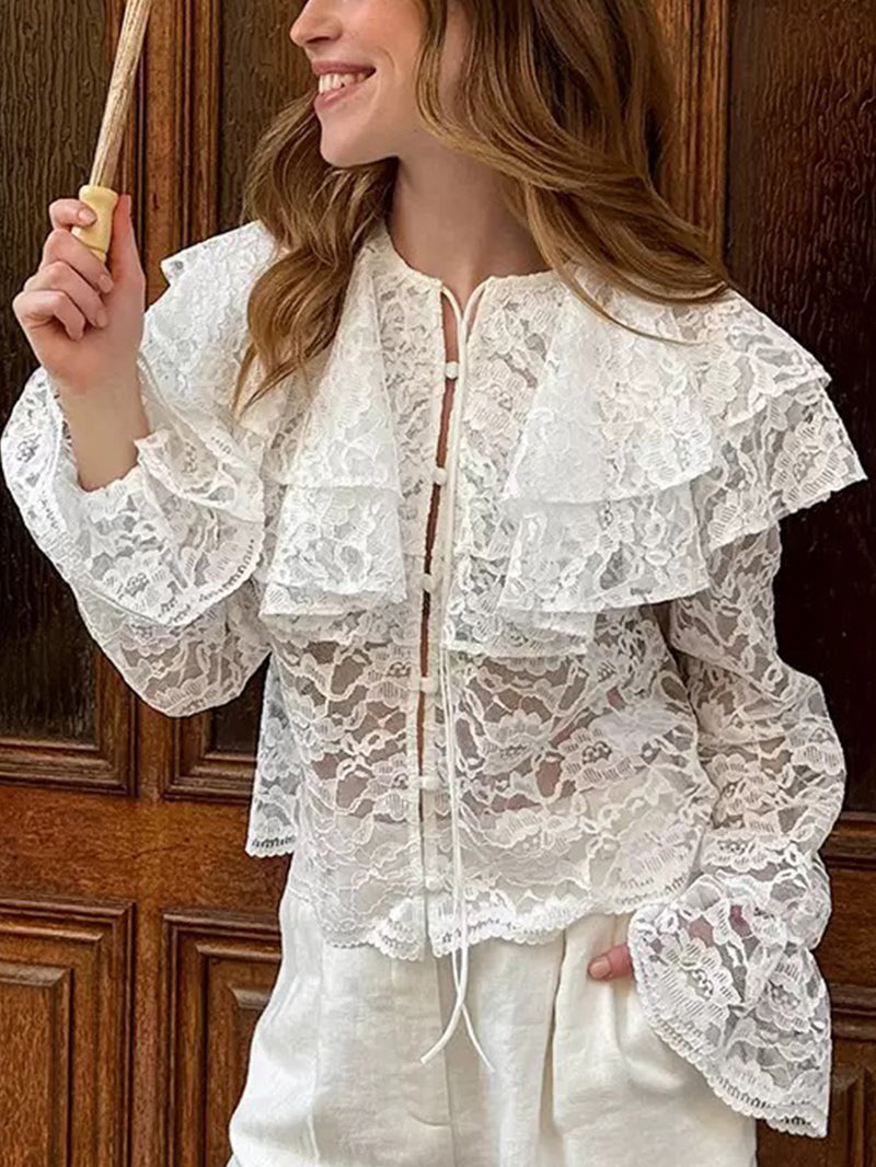 Sophisticated Blouse with a Clean Classic Look