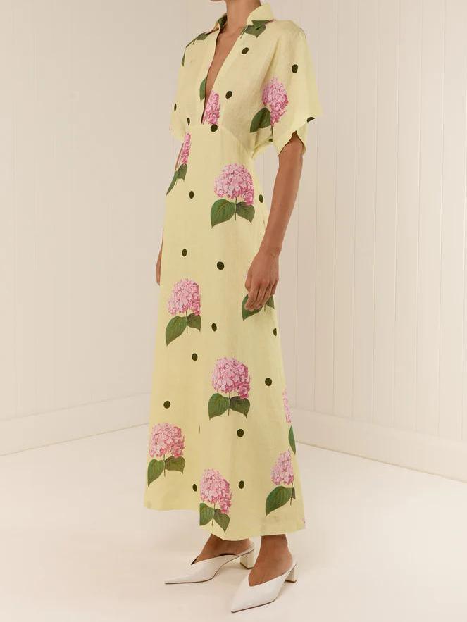Well Tailored Dress with a Graceful Silhouette