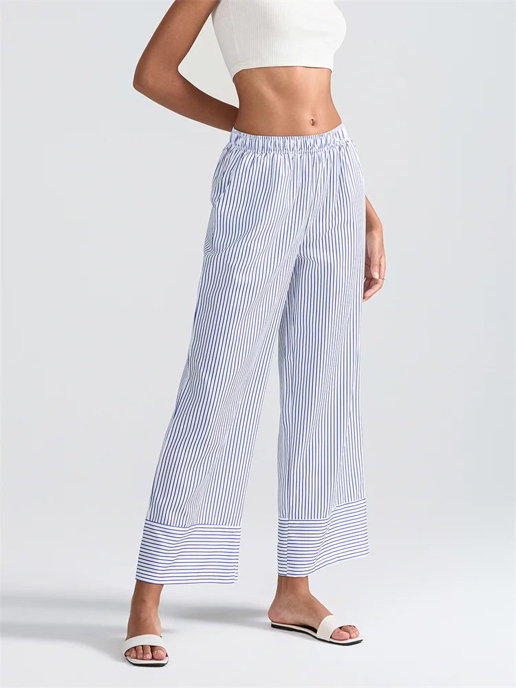Effortlessly Elegant Garment with a Timeless Design