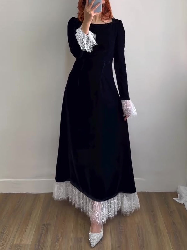 Classic Vintage Dress with a Flattering Fit