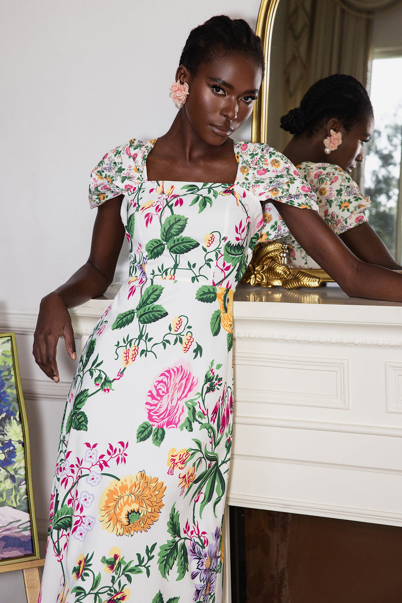 Classic Vintage Dress with a Flattering Fit
