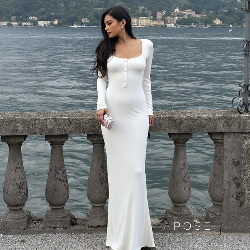 A Vintage Style Dress with Delicate Timeless Details