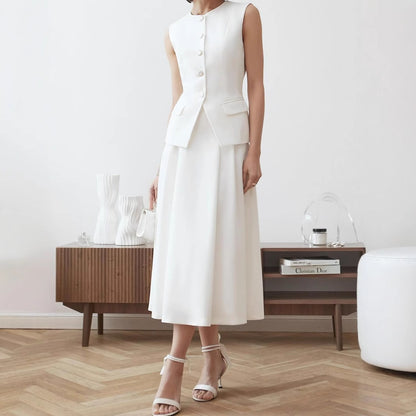 Well Tailored Garment with a Graceful Silhouette