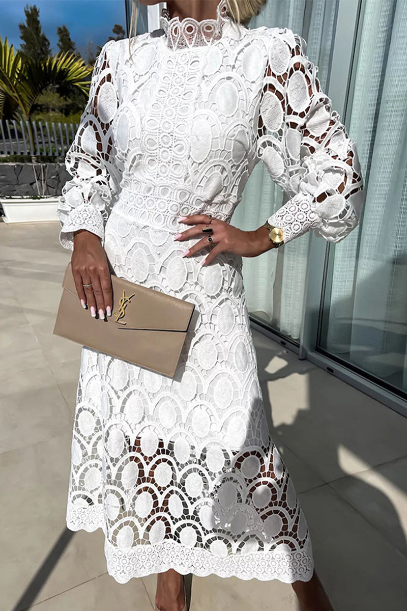 Beautifully Finished Dress in a Timeless Design