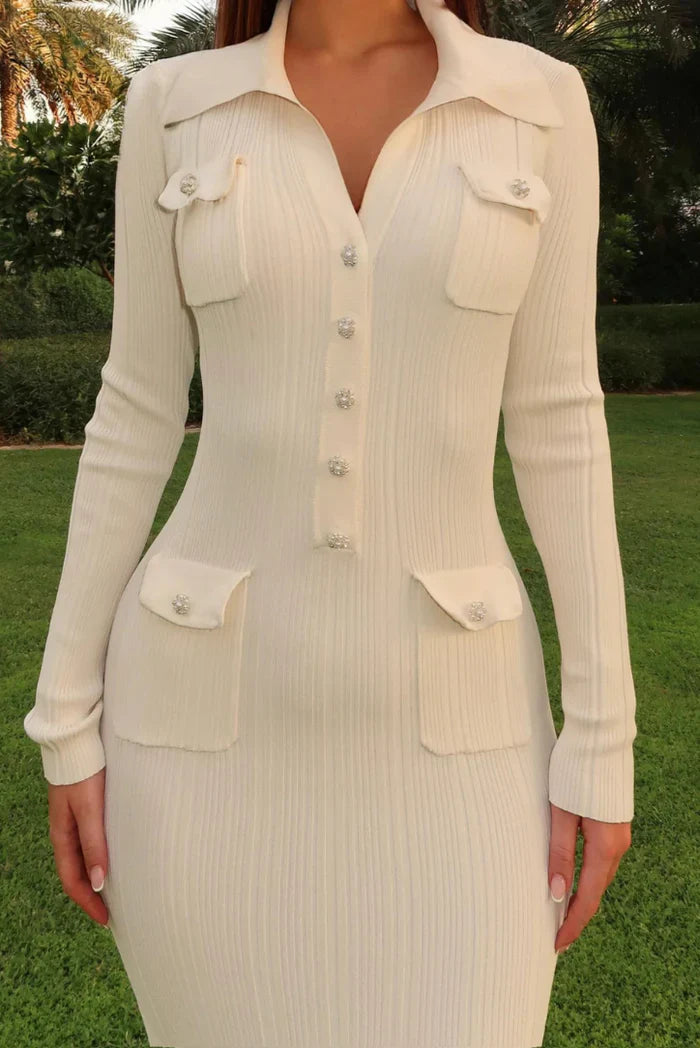 Classic Vintage Dress with a Flattering Fit