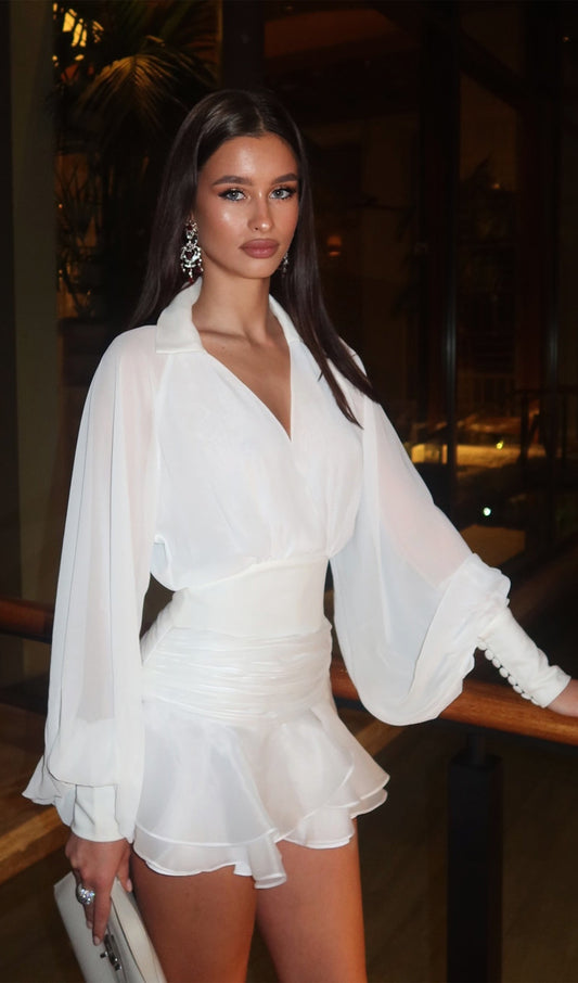 Beautifully Finished Dress in a Timeless Design