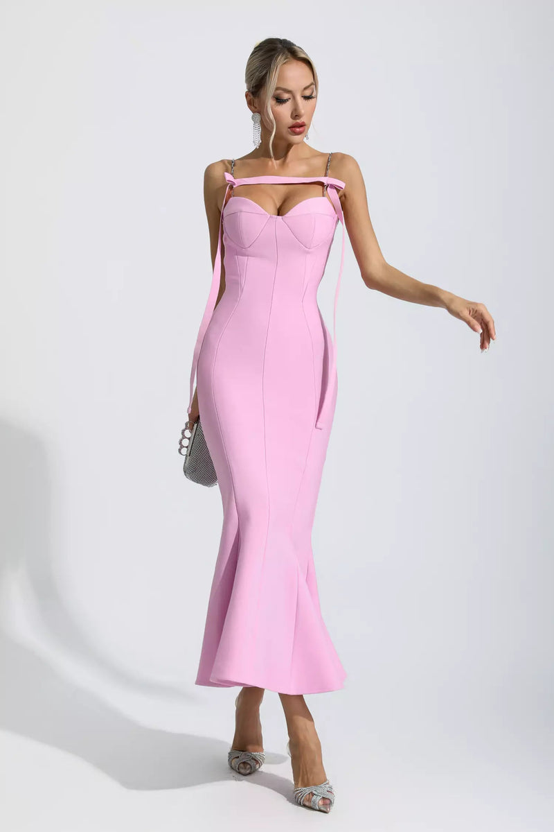 Sophisticated Dress with a Clean Classic Look